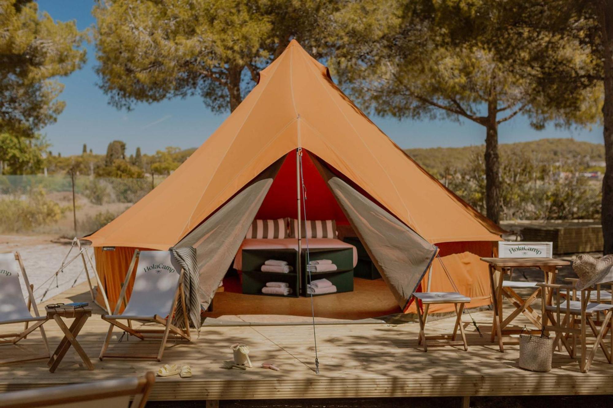 ホテル Holacamp Sitges Fun エクステリア 写真