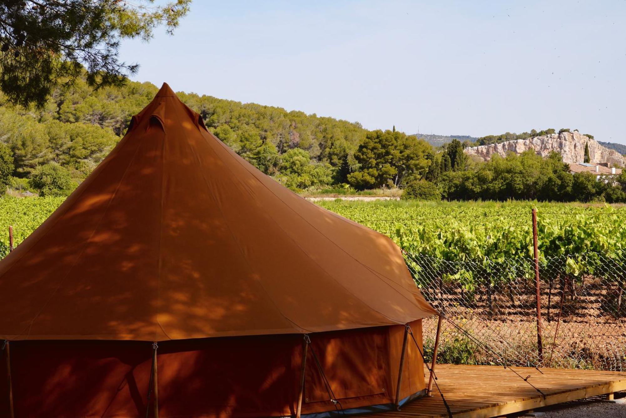 ホテル Holacamp Sitges Fun エクステリア 写真