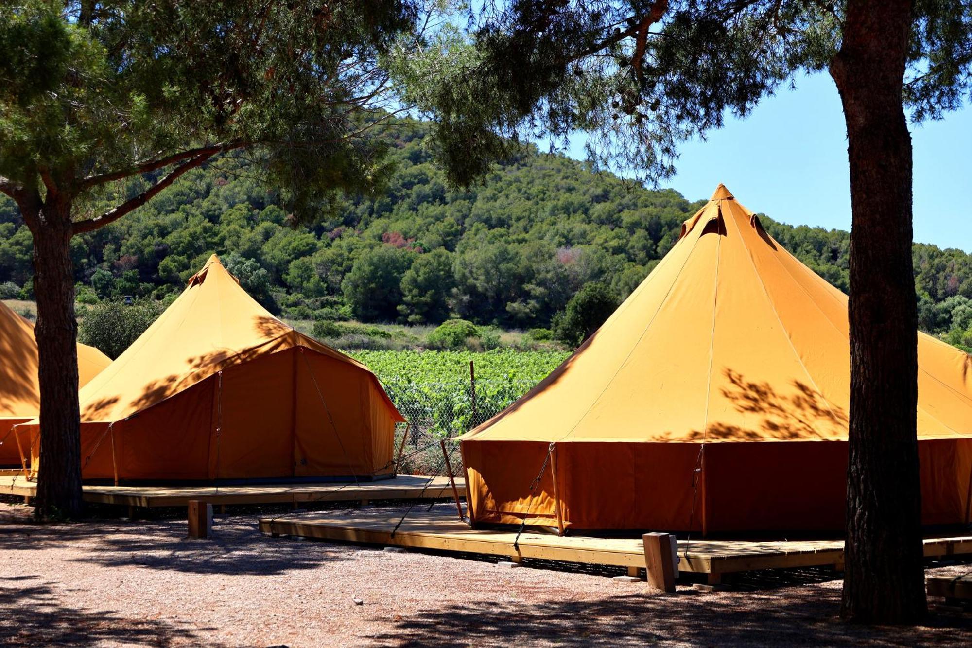 ホテル Holacamp Sitges Fun エクステリア 写真